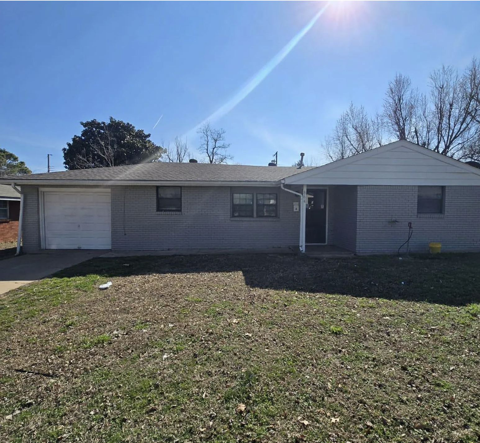 864 E Steed Dr